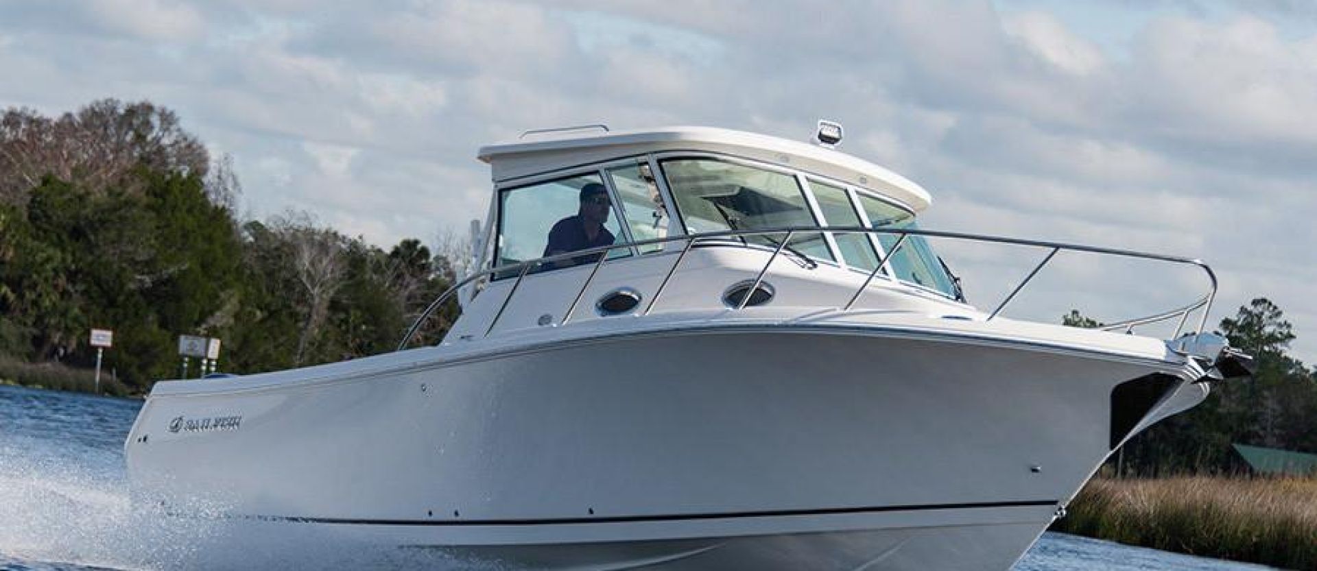 Sailfish 320 Express